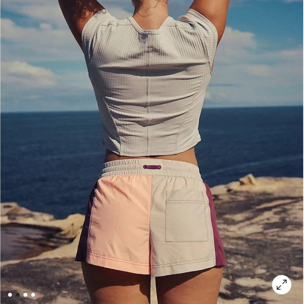 NWT FREE PEOPLE FP MOVEMENT invigorate color block shorts deep mulberry S &L - Picture 2 of 5